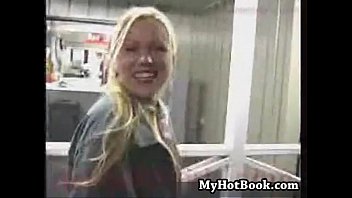 Hidden Outdoor Porn With A Beauty Light Haired