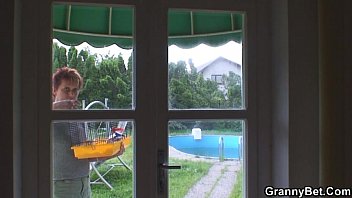 Granny Rides Neighbour&#039_s Cock