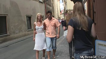 BF Finds His GF Cheating