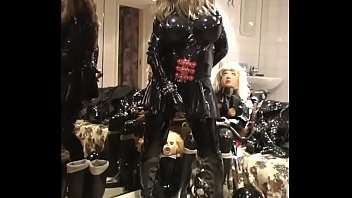 Roxina2007HotHotRubberDoll240207XXL.WMV